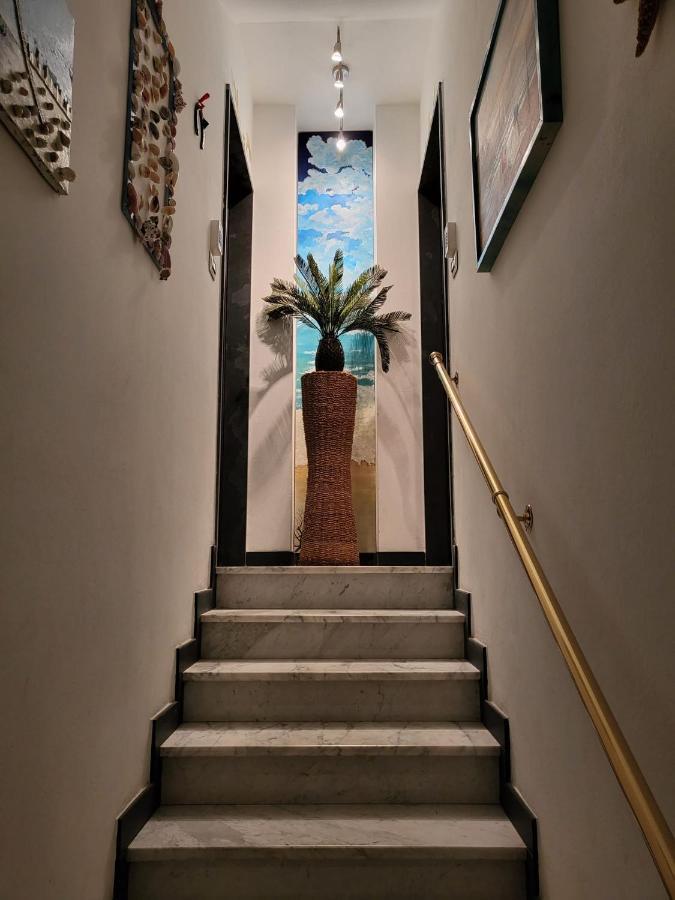The Shell Apartment Bordighera Exterior photo