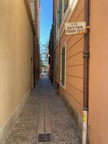 The Shell Apartment Bordighera Exterior photo